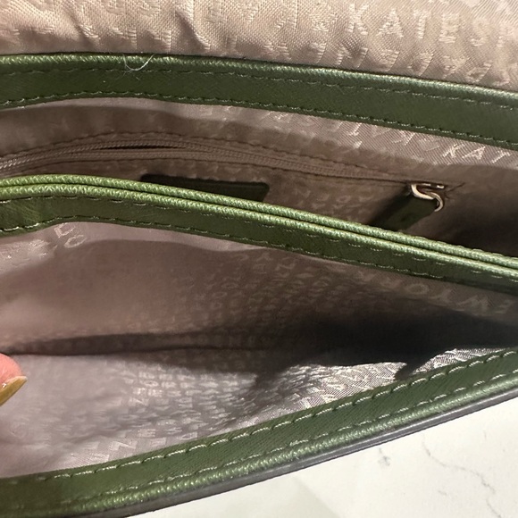 Kate Spade ♠️ Crossbody in Olive - Picture 10 of 10